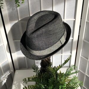 Fedora Hat, Black & Ivory Fabric, Fully Lined, 1.25” Band & Brim, NWOT.